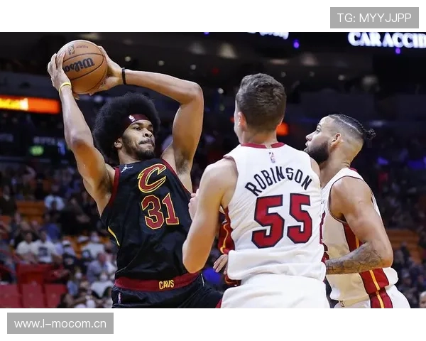 泰森空切上篮得手引爆攻势骑士轰出13比2再度领先两位数